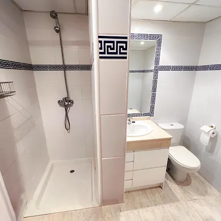 Almendros Apartment *